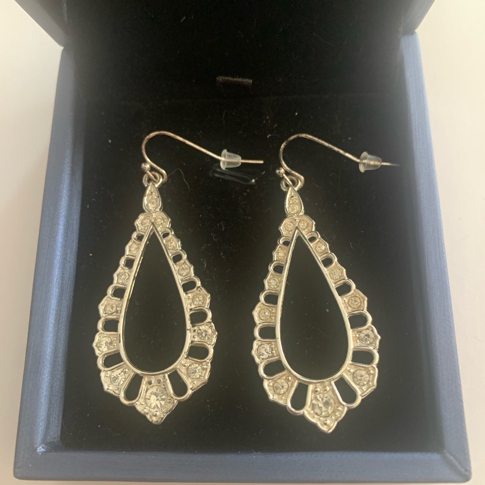Elegant Silver Teardrop Earrings
